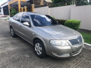 Nissan almera 2009