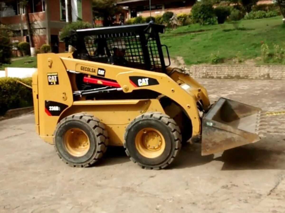 caterpillar 236b especificaciones