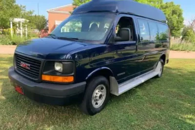 Descargar Manual de Propietario GMC Savana Passenger 2003