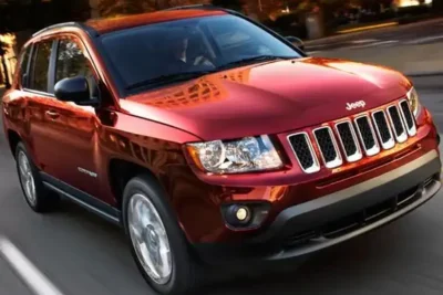 Download the 2012 Jeep Compass Owners Manual in Spanish (PDF) for free.