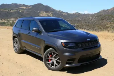 Descargar Manual de Propietario Jeep Grand Cherokee SRT 2017