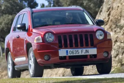 Descargar Manual de Propietario Jeep MK49 Compass 2007