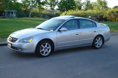 Descargar Manual de Propietario Nissan Altima 2003