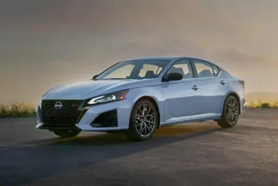 Descargar Manual de Propietario Nissan Altima 2023 en Español PDF Gratis