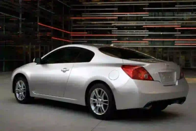 Descargar Manual de Propietario Nissan Altima Coupe 2011