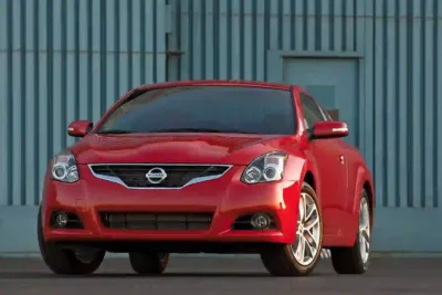 Descargar Manual de Propietario Nissan Altima Coupe 2012