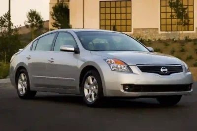Descargar Manual de Propietario Nissan Altima Hibrido 2009