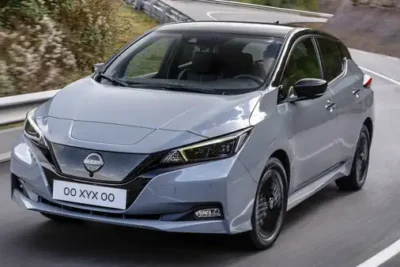 Descargar Manual de Propietario Nissan Leaf 2023 en Español PDF Gratis