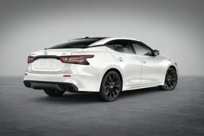 Descargar Manual de Propietario Nissan Maxima 2023 en Español PDF Gratis