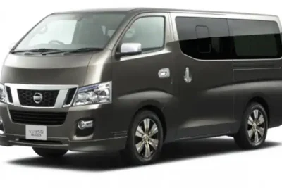Descargar Manual de Propietario Nissan NV350 Urvan 2013 en Español PDF Gratis