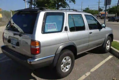 Descargar Manual de Propietario Nissan Pathfinder 1999