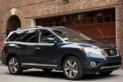 Descargar Manual de Propietario Nissan Pathfinder Hibrido 2014