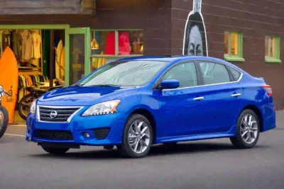 Descargar Manual de Propietario Nissan Sentra 2013