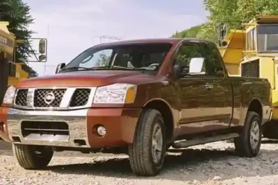 Descargar Manual de Propietario Nissan Titan 2007