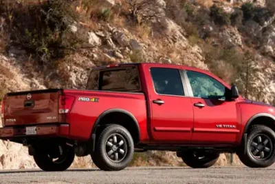 Descargar Manual de Propietario Nissan Titan 2013 en Español PDF Gratis
