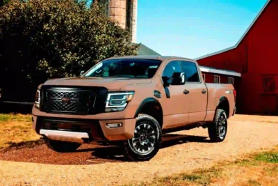 Descargar Manual de Propietario Nissan Titan 2023