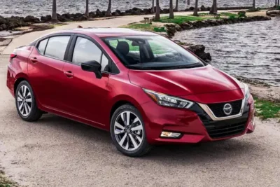 Descargar Manual de Propietario Nissan Versa 2020 en Español PDF Gratis