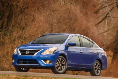 Descargar Manual de Propietario Nissan Versa Sedan 2018
