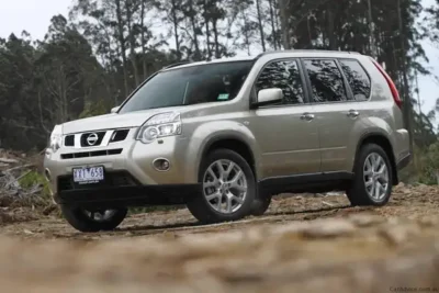 Descargar Manual de Propietario Nissan X-Trail 2011 en Español PDF Gratis