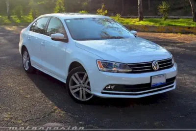 Descargar Manual de Propietario Volkswagen Jetta 2015