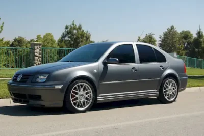 Descargar Manual de Propietario Volkswagen Jetta Clasico A4 2005 en Español PDF Gratis