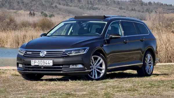Descargar Manual de Propietario Volkswagen Passat Variant 2016 en Español PDF Gratis