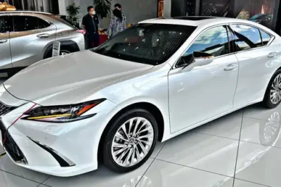 Descargar Manual de Propietario LEXUS ES 250 2023