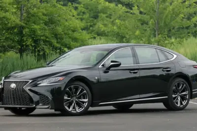 Descargar Manual de Propietario LEXUS IS 2018 en Español PDF Gratis