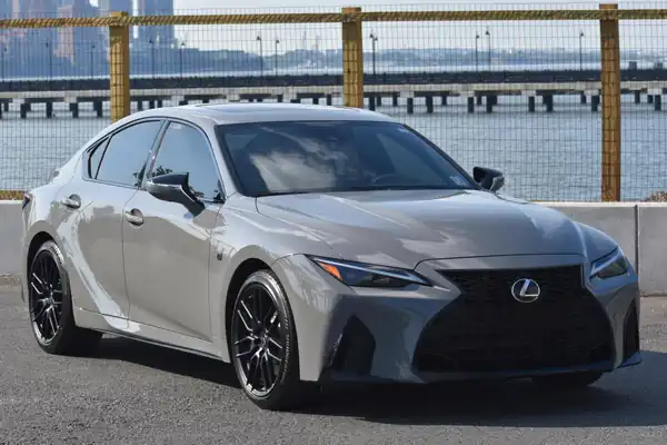 Descargar Manual de Propietario LEXUS IS 500 2022