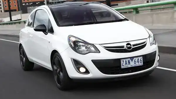 Descargar Manual de Propietario OPEL Corsa 2013 en Español PDF Gratis