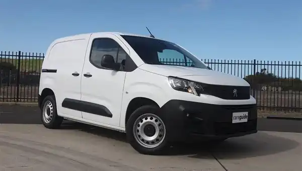Descargar Manual de Propietario PEUGEOT Partner 2021 en Español PDF Gratis