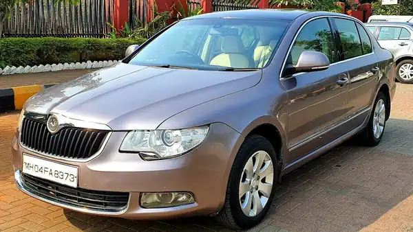 Descargar Manual de Propietario SKODA Superb 2011