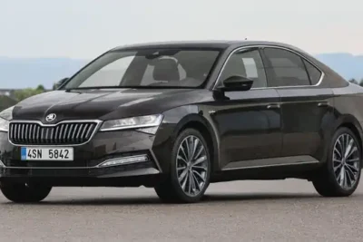 Descargar Manual de Propietario SKODA Superb 2021