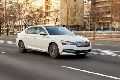 Descargar Manual de Propietario SKODA Superb iV 2020