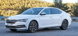 Descargar Manual de Propietario SKODA Superb iV 2021 en Español PDF Gratis