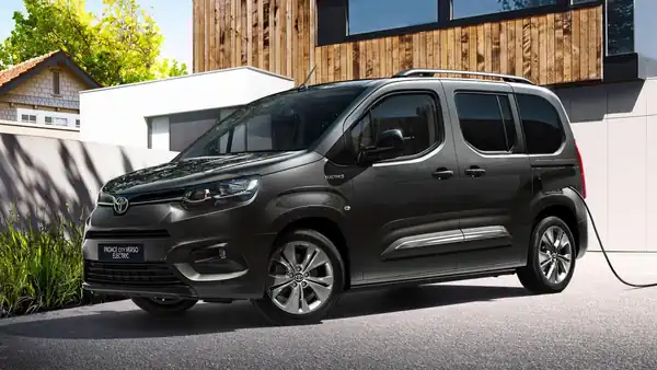Descargar Manual de Propietario TOYOTA Proace City Ev 2022 en Español PDF Gratis