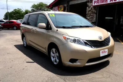 Download the 2012 Toyota Sienna Owners Manual