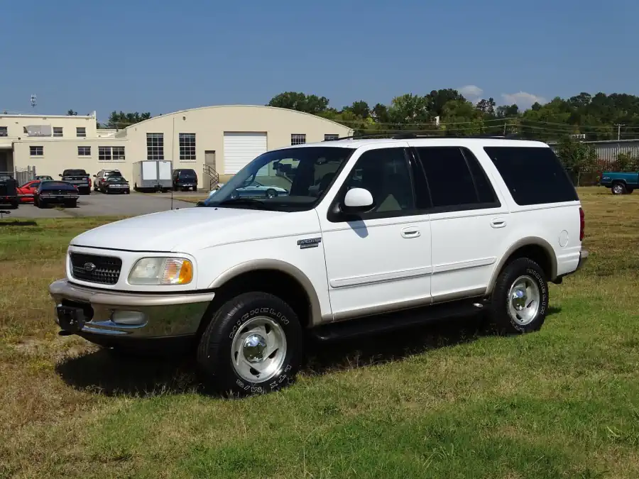 Download the 1998 Ford Expedition Workshop Manual PDF for free.