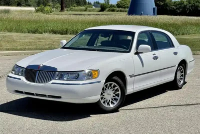 Descargar Manual de Taller Lincoln Town Car 2000 PDF Gratis