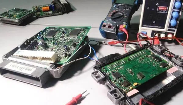 Repararación Computadora Bosch 7.5.C4 Motronic