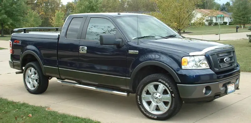 Download the 2004 Ford F-150 Workshop Manual in Spanish (PDF) for free.