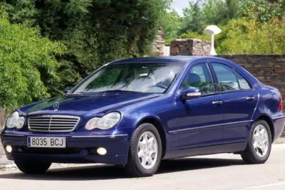 Descargar Manual de Taller Mercedes-Benz C 200 CDI Berlina 2001-2007 PDF Gratis