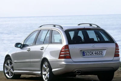 Descargar Manual de Taller Mercedes-Benz C 30 CDI AMG Berlina 2003-2005 PDF Gratis