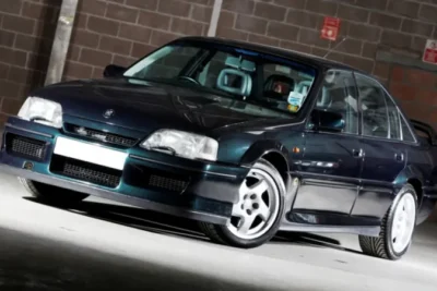 Download the 1992 Vauxhall Carlton Workshop Manual PDF for free.