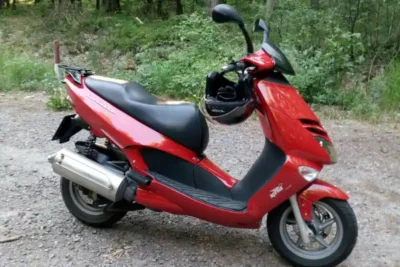 Descargar Manual de Propietario Moto Aprilia Leonardo 250 2003 PDF Gratis