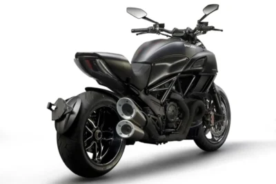 Descargar Manual de Propietario Moto Ducati Diavel Carbon 2016 PDF Gratis