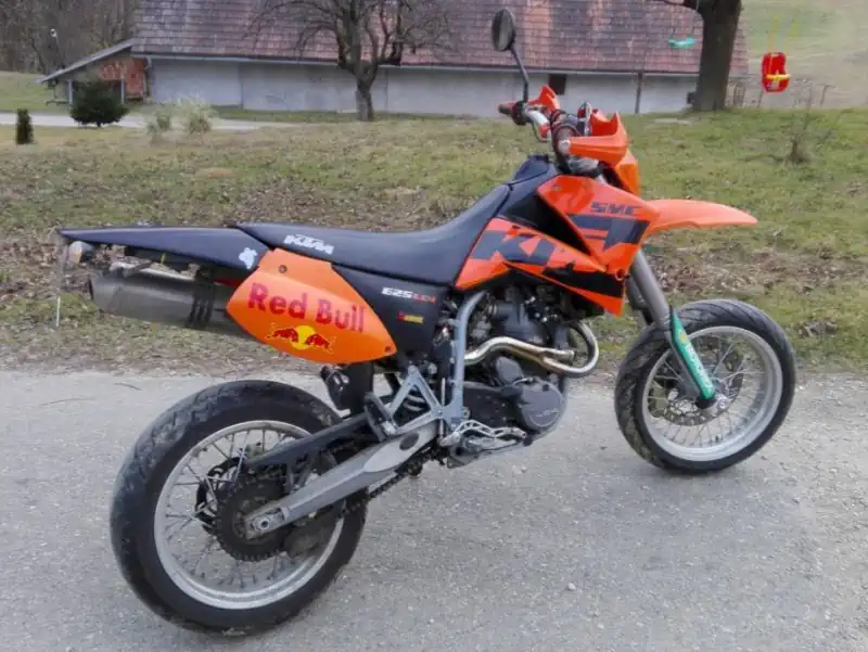Descargar Manual de Propietario Moto KTM 625 LC4 2003 PDF Gratis