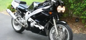 Descargar Manual de Propietario Moto Yamaha FZR600L 1998 PDF Gratis