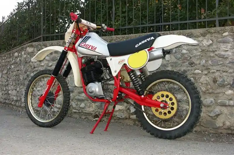 Descargar Manual de Taller Cagiva T4 500 RE 1988 PDF Gratis