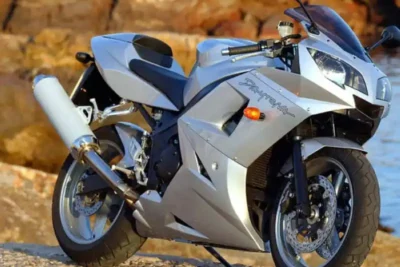 Descargar Manual de Taller Triumph Daytona 600 SM 2004 PDF Gratis